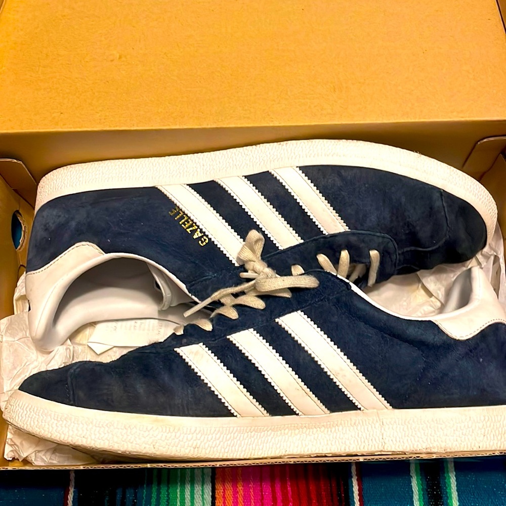 MEN ADIDAS GAZELLE SIZE 10.5 NAVY BLUE